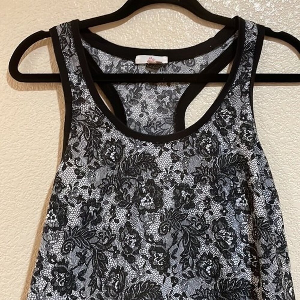 Joie Black and White Razorback Lace Design size Small - Picture 3 of 6